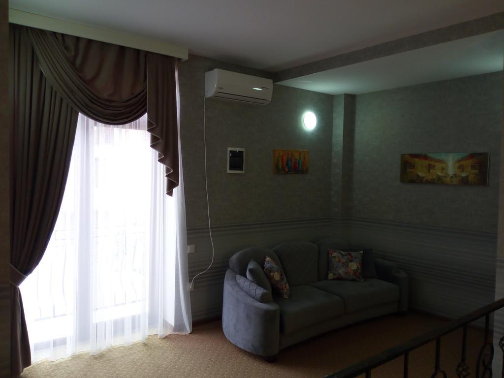 Hotel Salmer Tiflis Exterior foto